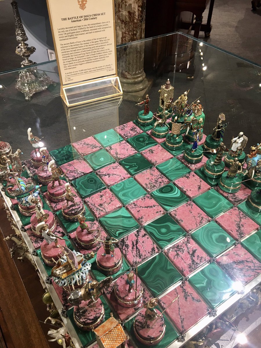 The Battle of Issus Chess Set