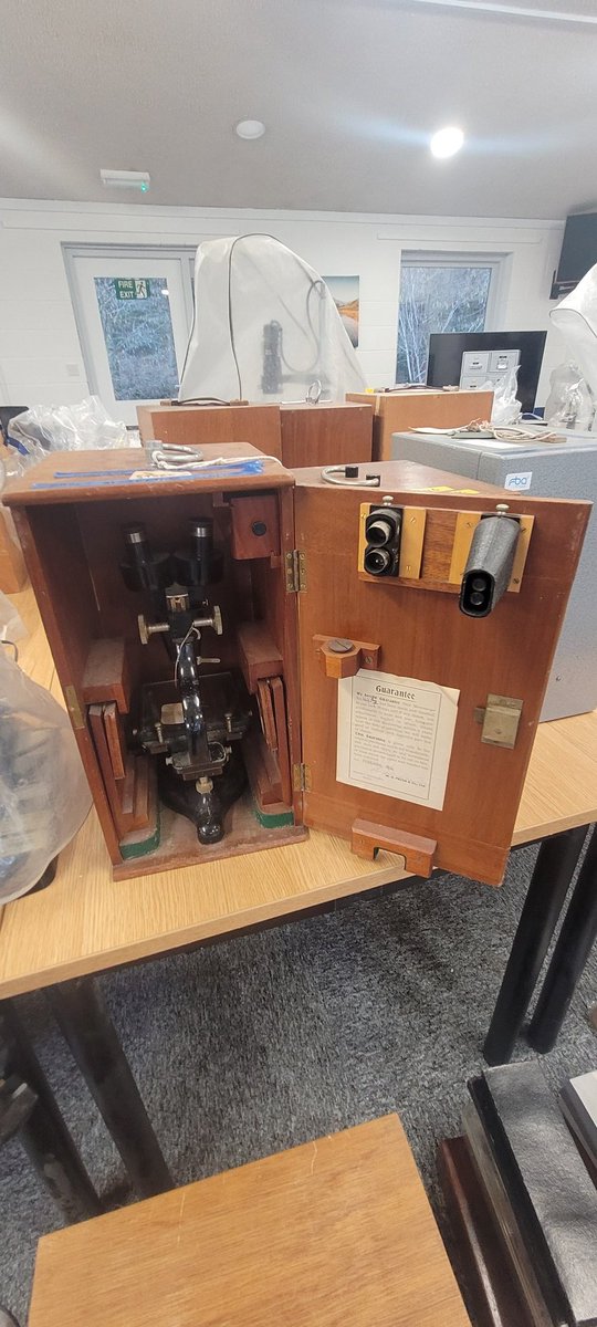 Great day with <a href="/QuekettMicro/">Quekett Microscopy</a> @bill_brierley @DrLouLavictoire assessing our collection of microscopes and planning our future needs for training, research and fieldwork. 🔬#microscopy