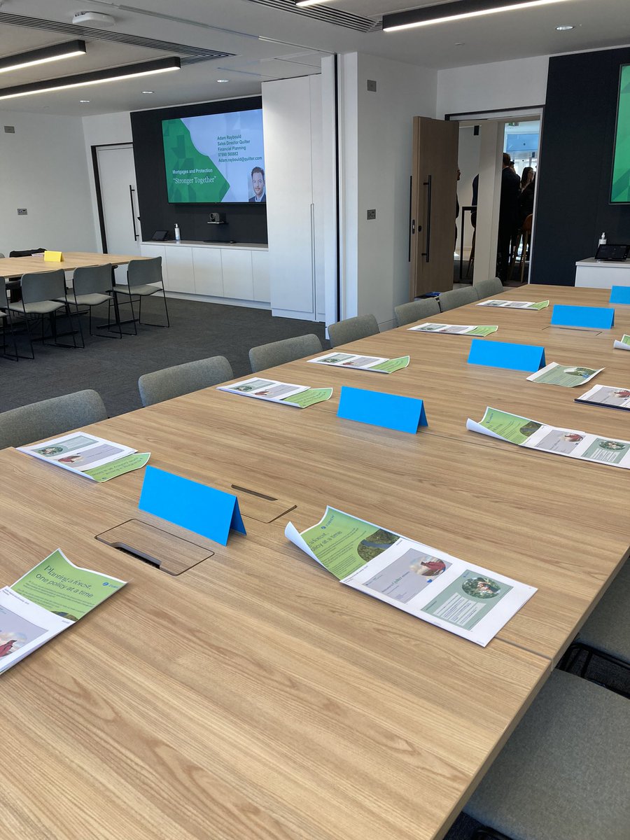 MoodeyRichard's tweet photo. Wow! What a day. 60 advisers later. Thank you @Quilter_Adviser for being great hosts and allowing me to share all the great stuff about our protection proposition and they won’t forget about the Pre-app tool either. Out on the road with @ZurichAdviser https://t.co/FalzpVH3YS