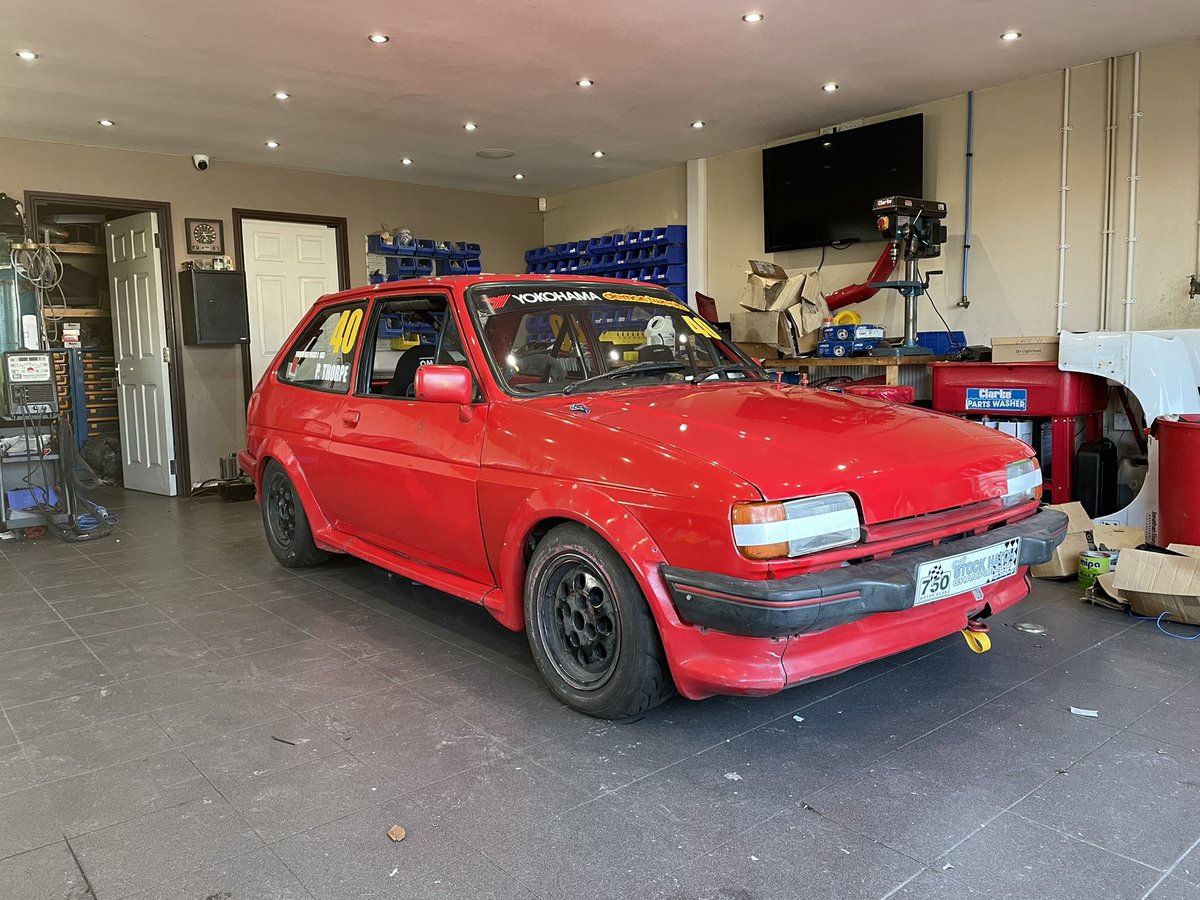 ClassicHatch_40's tweet photo. Virtually ready to go now. Roll on 9th-10th April at Croft. Haven’t raced at all for 2 years, haven’t raced full time for 9 years. This could be fun! #becauseracecar https://t.co/VgYaH75nag https://t.co/n3xUISSNPF