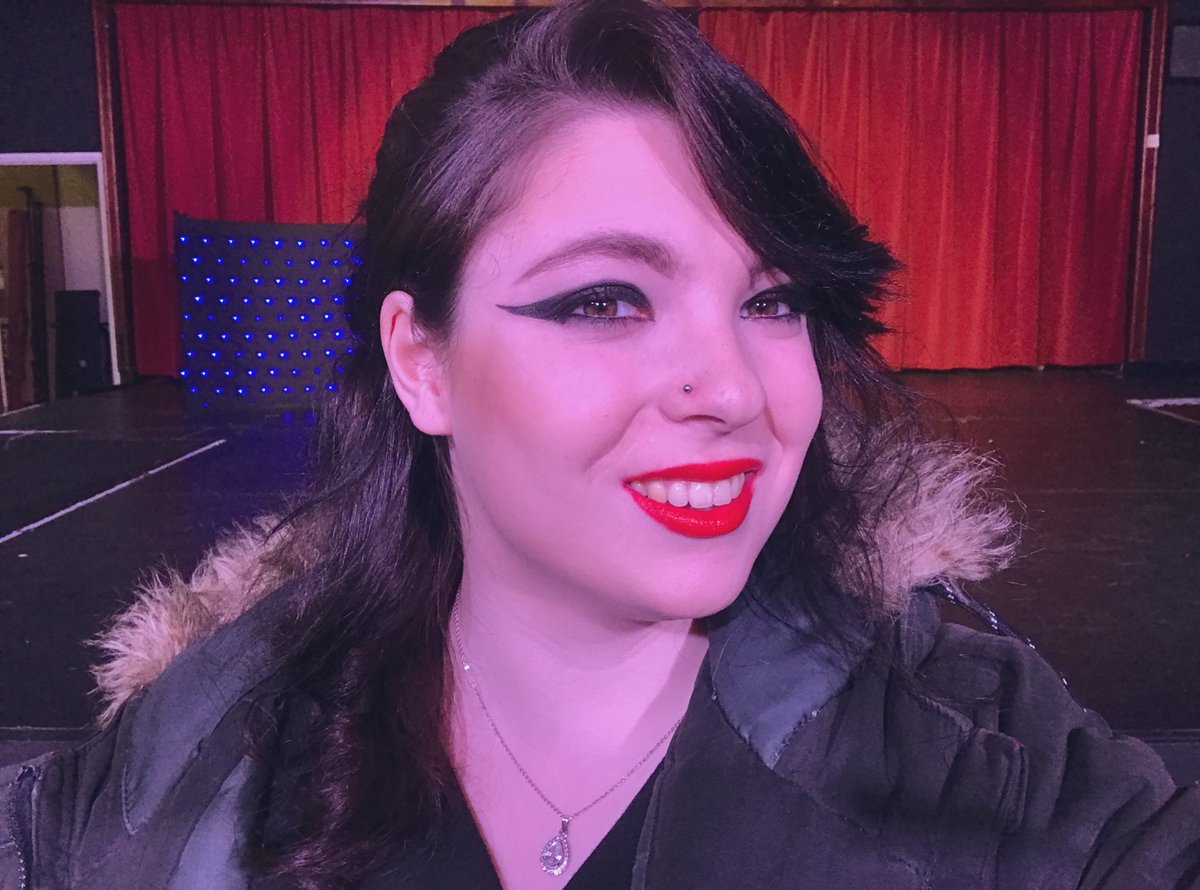 Last show in an hour and a half!! 🥰🎭 <a href="/MillPerformance/">The Mill School of Performance</a> <a href="/SlungLow/">SlungLow</a>  #actor #acting #actorslife #RomeoJuliet #Shakespeare