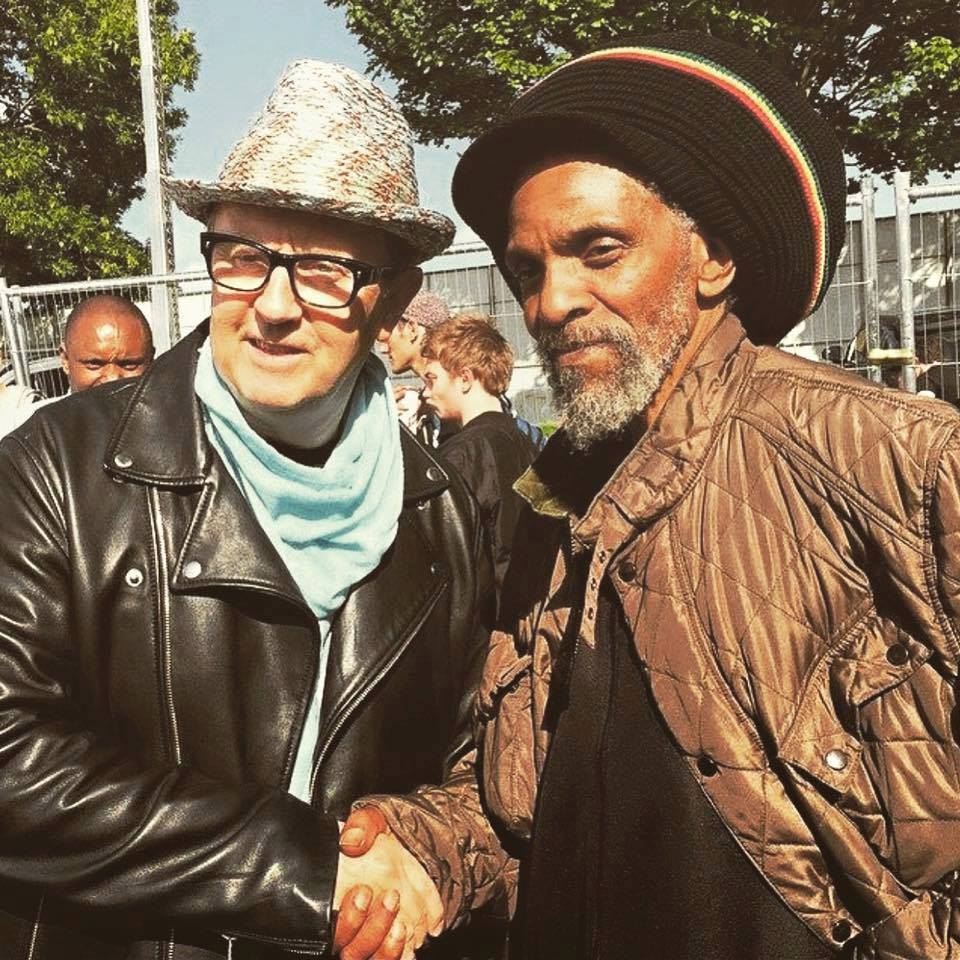 reggaeheaven's tweet photo. Two reggae giants in one shot! My gurus, David Ram Jam Rodigan and the legendary Jah Shaka, both of whom have been a constant inspiration to me since the 1980s.
❤️💛💚
@jahshakamusic @DavidRodigan @reggaeheaven @robincatto108 #reggae #rootsreggae #rootsandculture #soundsystem https://t.co/CnazuJIb6U