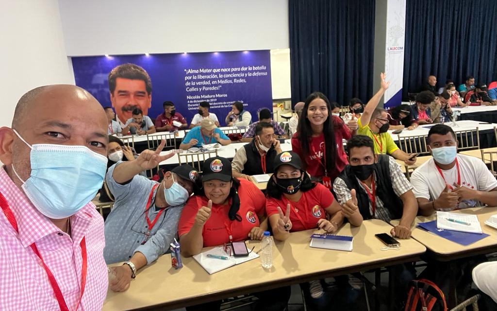 JPSUVCed's tweet image. #17Mar | La Juventud del PSUV del Municipio Cedeño presente en la Universidad Internacional de las Comunicaciones. @lauicom @taniapsuv @SierraCarlosVEN @PSUVBolivar_ @JuventudPsuvB 

#ComunicacionParaLaEmancipacion 
#LaUicomEsRevolucion