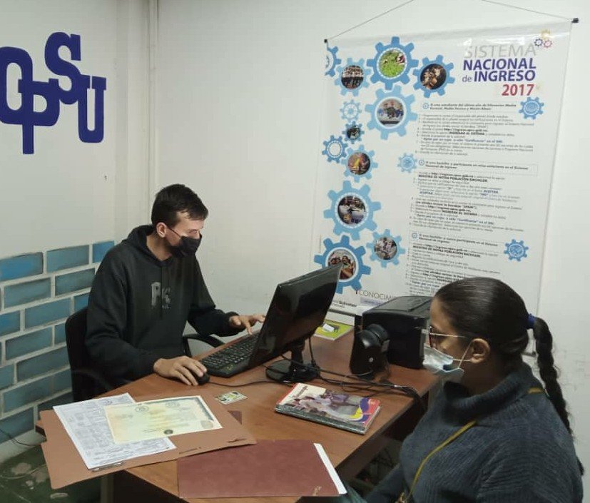 Atención de usuarios en la sede de UPTAIT.👊
@ZonaEducTachira
<a href="/NicolasMaduro/">Nicolás Maduro</a>
<a href="/Berzabethg1/">Berzabethgandicaoficial</a>
<a href="/COMUNIDADESED15/">DIV. COMUNIDADES EDUCATIVAS TÁCHIRA</a>