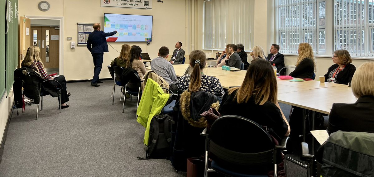 KDHardyeducati1's tweet photo. Thank you @MrGell for another successful @deferrerstrust leaders meeting to discuss #Interleaving in our curriculum across all phases. Well done to @riley_ed @deepexperience1 &amp; Miss Barlow @deferrersgeog for presenting &amp; @IanMcNeilly for popping in too! #TeamDFT 🎓 https://t.co/N3kudO0ITe