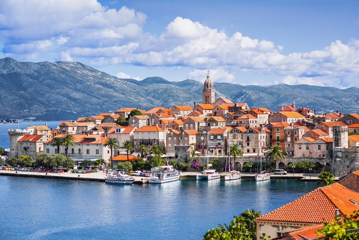 Local Immersion in the most beautiful small towns in Europe. We’re fortunate to be neighbors to Korcula #croatia &amp; Kotor #Montenegro—the perfect day trip experiences.  🇭🇷🇲🇪 bit.ly/3icvt0y <a href="/CNTraveler/">Condé Nast Traveler</a> 

#travel #adriaticsea #relaischteaux #virtuosotravel