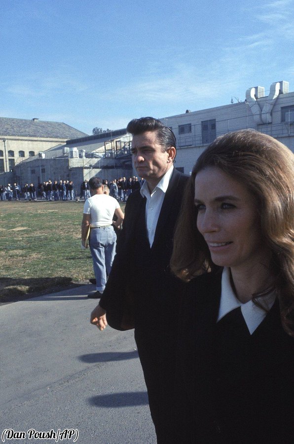 crockpics's tweet photo. Johnny Cash and June Carter Cash at Folsom Prison, 1968. Photo by Jim Marshall https://t.co/pd7YbzeVSb