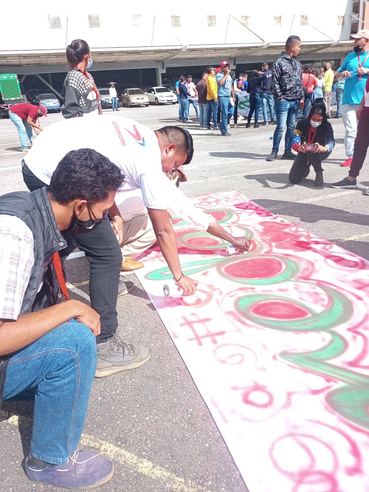 JPSUVCed's tweet image. #17Mar | La Juventud del PSUV del Municipio Cedeño presente en la Universidad Internacional de las Comunicaciones. @lauicom @taniapsuv @SierraCarlosVEN @PSUVBolivar_ @JuventudPsuvB 

#ComunicacionParaLaEmancipacion 
#LaUicomEsRevolucion