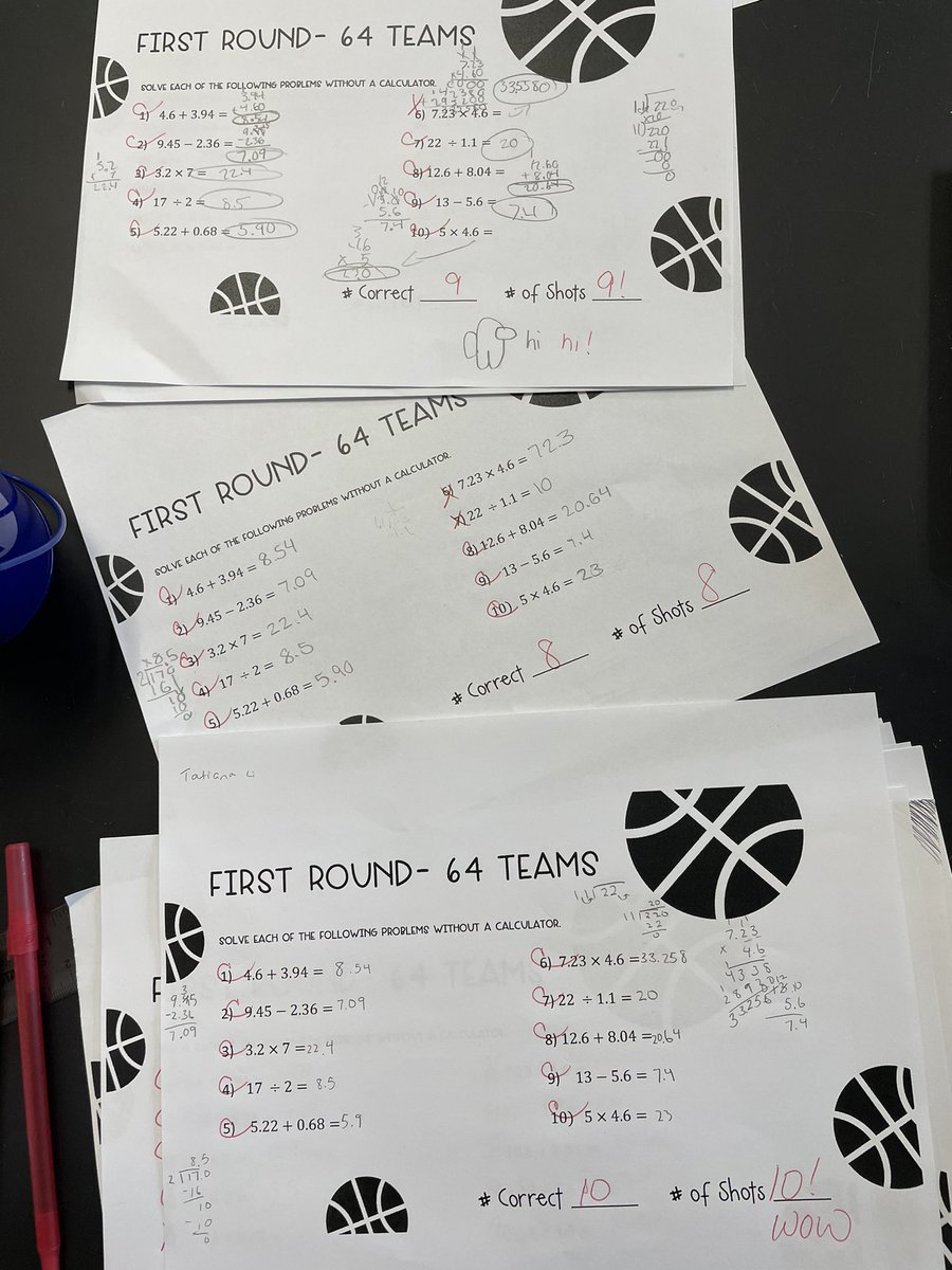 mrs_farrHMSS's tweet photo. March Math Madness Round 1 is off to a great start! 🏀⛹️‍♀️⛹️‍♂️🏀 https://t.co/Tt8bwucmc5
