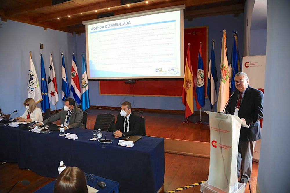 cisscad's tweet photo. En ruta de la integración regional de la seguridad social a la SICA.

 IV Encuentro de Gestores de la Seguridad Social, que se celebra en La Antigua Guatemala, Sacatepéquez.

https://t.co/4H0RYQqAAU

#CISSCAD https://t.co/YlcSNczwhx