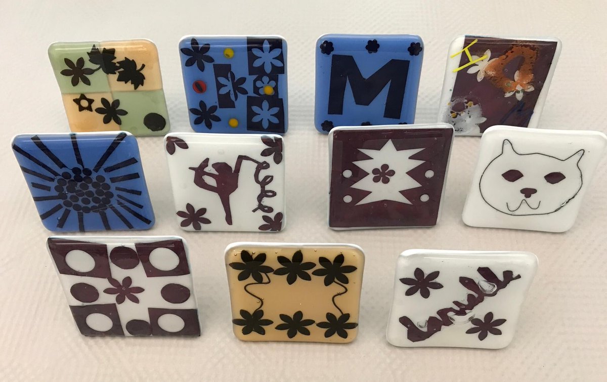LhuillierGlass's tweet photo. Glass class for kids in Arlington, MA.  April: 4/19-22.  July: 7/11-15, 7/18-22, 7/25-29.  @ArlingtonCommEd #arlintoncomed  #fusedglass #glassfusing https://t.co/U4nEm8RtUG