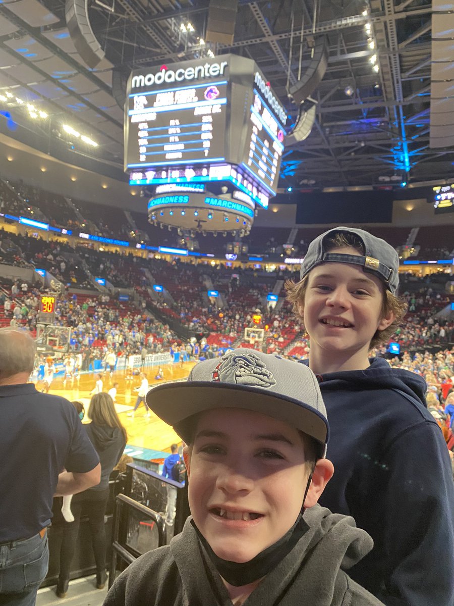 Go ZAGS! #mmselfie <a href="/ZagMBB/">Gonzaga Basketball</a>