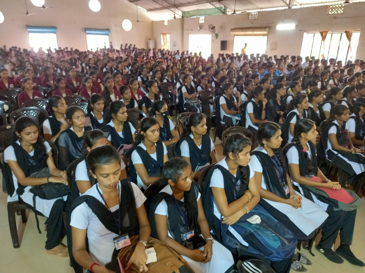 ukkumarnathvk's tweet photo. @DrugsKarnataka Awareness program for College Students at Sullya with the support of @spdkpolice 
ಸುಳ್ಯದಲ್ಲಿ ಮಾದಕ ವಸ್ತುಗಳ ವಿರುದ್ಧ ವಿಜಯ ಕರ್ನಾಟಕ ಜಾಗೃತಿ ಕಾರ್ಯಕ್ರಮ..
@katranjeet @HPKonemaneVK @venkteshbabu @ramakrishna_VK @sudhakarskvk @vijaykotyanvk @RDerala https://t.co/I0EiwjwPzO