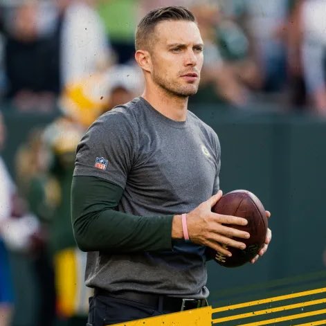 JJLahey's tweet photo. 🚨 #Packers announce hiring of new safeties coach Ryan Downard. Promoted from asst. DB coach after 2 years. Previously coached safeties at Bowling Green, and asst. coached DL in '14 &amp; DBs in '15 with #Browns.

Downard played DB in college at Eastern Michigan. https://t.co/ILkc4H5gVT
