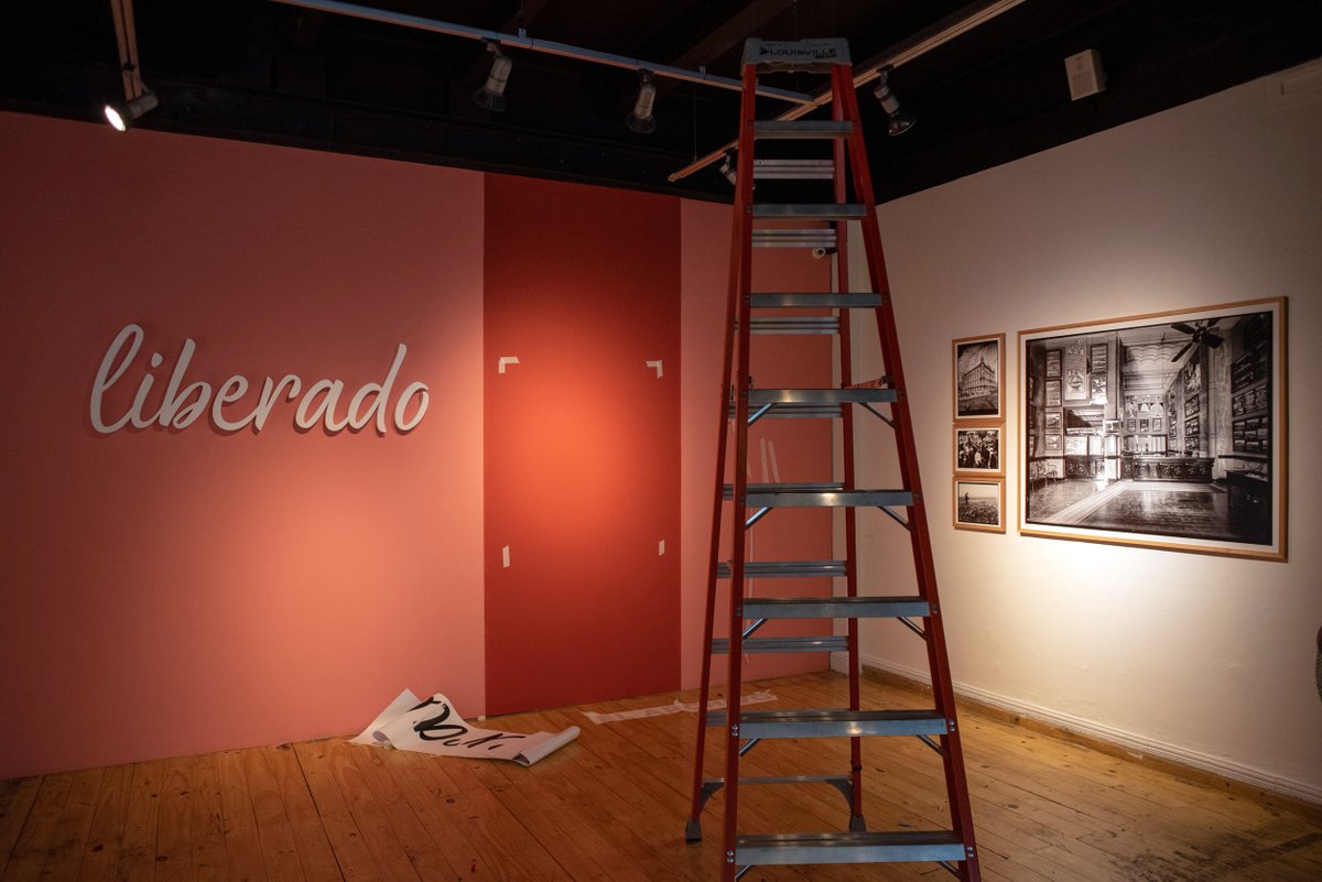 CdF_IM's tweet photo. 🪜🔨Estamos de montaje en la #SedeCdF: mañana llega "EL ARCHIVO LIBERADO" 

📌Apertura: viernes 18 de marzo, 19.30 h 
📍Sede CdF: Av. 18 de Julio 885 (entre Andes y Convención)

➕info: https://t.co/U3g6ZgZhti

📷: Ricardo Antúnez y Luis Alonso / CdF https://t.co/zNGep6p3KA