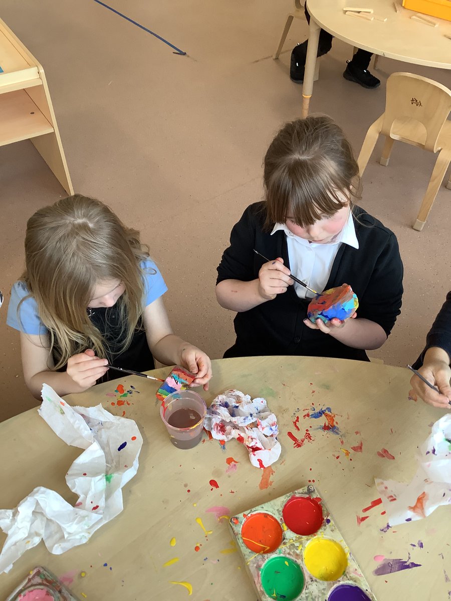 MissHallidayCVP's tweet photo. We have been making clay pots in primary 1. Today we painted and decorated them. Ask us all about i!🧑‍🎨🖌 @CanalViewPSEdin https://t.co/PpUhmtfxu7