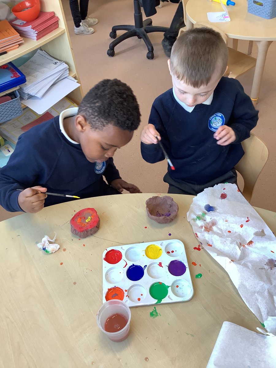 MissHallidayCVP's tweet photo. We have been making clay pots in primary 1. Today we painted and decorated them. Ask us all about i!🧑‍🎨🖌 @CanalViewPSEdin https://t.co/PpUhmtfxu7
