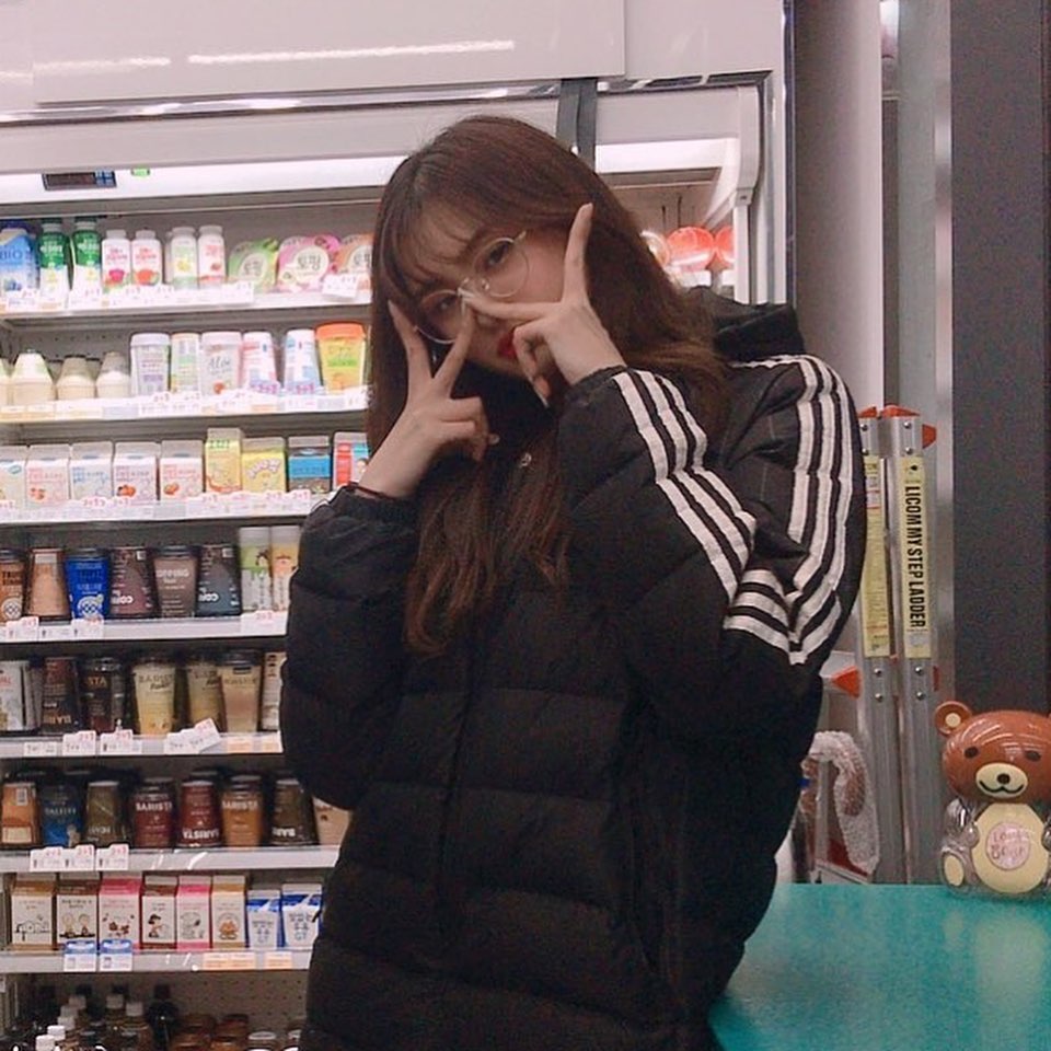 aisha_hourly's tweet photo. #에버글로우 #아샤 #EVERGLOW #AISHA https://t.co/QIivk2wZTi