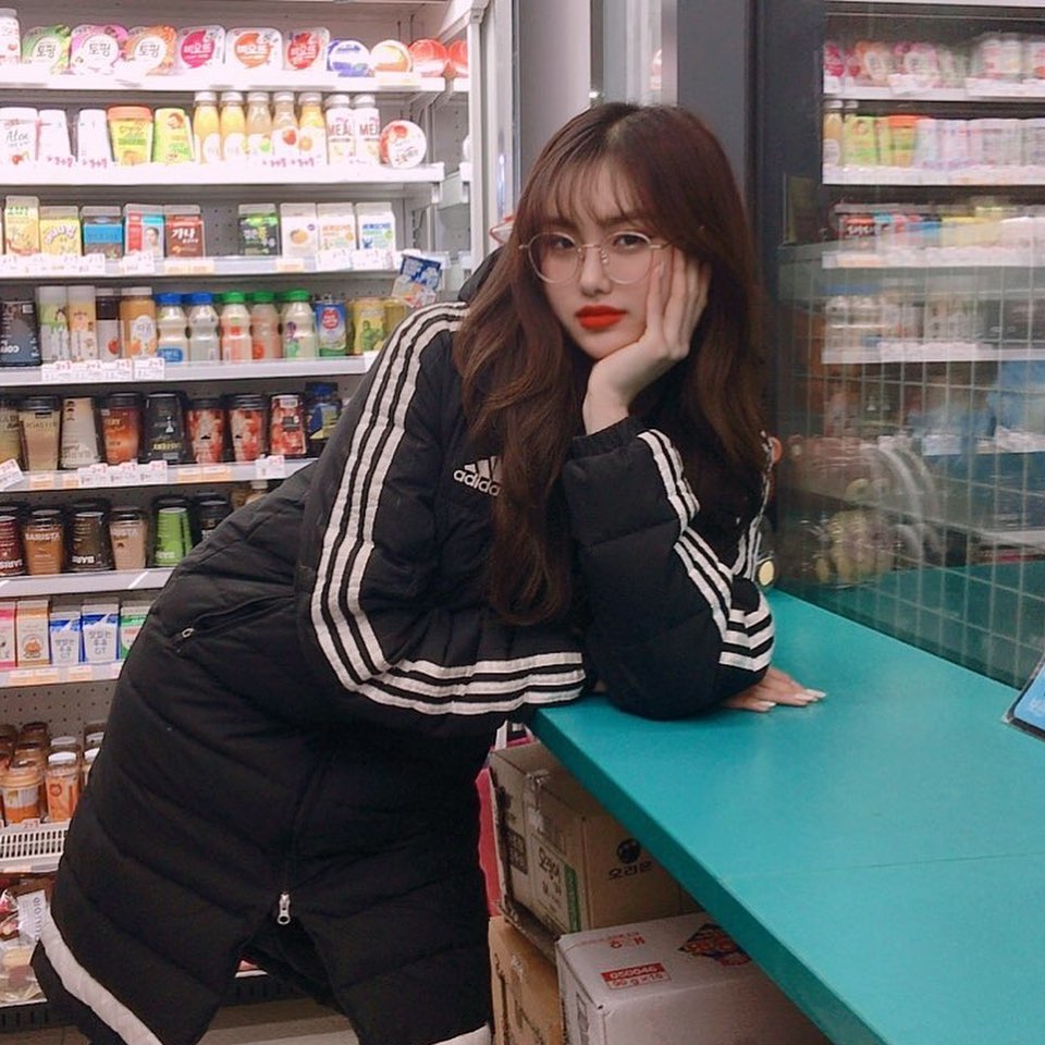 aisha_hourly's tweet photo. #에버글로우 #아샤 #EVERGLOW #AISHA https://t.co/tISiEpKqtw