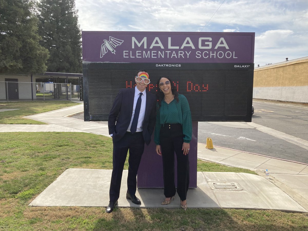 CalVolunteers's tweet photo. Happy #AmeriCorps Week! 

Today we’re with CA Reading &amp; Math Corps @AmeriCorps members at Malaga Elementary School in Fresno with Commission Chair Lindsay Fox to see the incredible tutoring work to support CA’s students. 

Big #AmeriThanks to the amazing members in Fresno! https://t.co/ZGn8Ok02LJ
