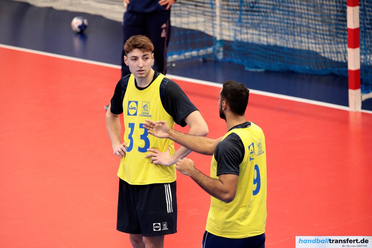 HandDayfr's tweet photo. 🎤 Dernière interview depuis la Maison du Handball avec le nantais Thibaud Briet à notre micro by @Lalamaroc94 🤝
#handball #EdFM #Bleuetfier
https://t.co/FeGn7ibZyU https://t.co/ium6KmZWjH