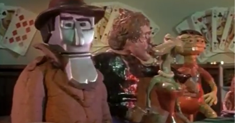 GerryAndersonTV's tweet photo. Robot Private Eye #DickSpanner found himself in a Casino. It was the kind of place where money talked - it said "Goodbye" https://t.co/NwY4Y4AWkx