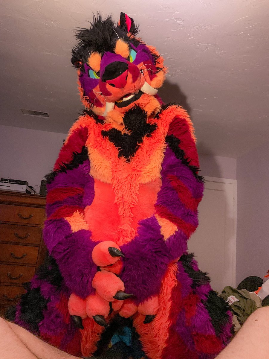 ravertooth's tweet photo. From your point of view, what are you gunna do? 😏 https://t.co/957Mms8Xcm