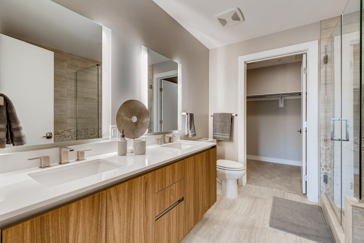 Our final home is a beautiful two-bedroom plus office residence on quiet Stuart Street. This generous plan features open-air living with bonus space perfect for a home office. Schedule a tour today, info@lakehouse17.com. *Images are of a similar floor plan.