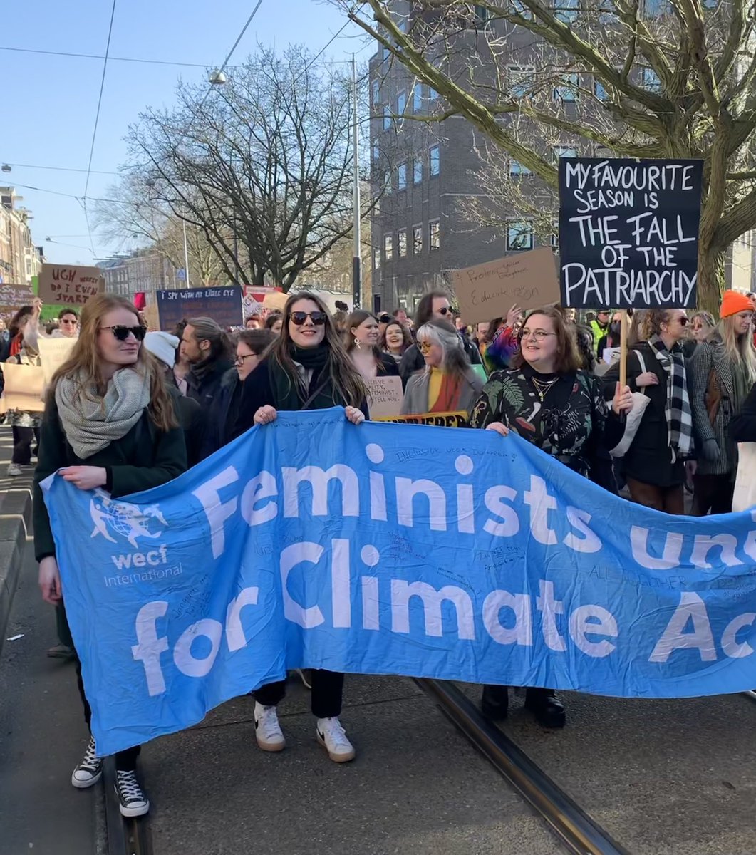 👋 Ontmoet The Young Ecofeminists Commissie! 

“Onze activiteiten zijn voor iedereen toegankelijk; of je nou een doorgewinterde #feminist of #klimaatactivist bent of niet, iedereen is welkom”

Lees hier meer 👉 instagram.com/p/CbNpsijofWr/…
