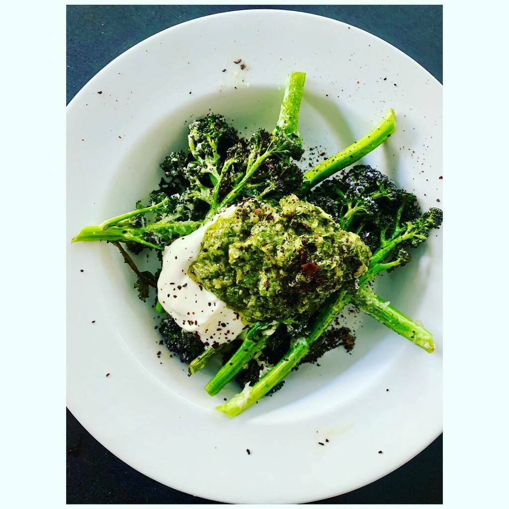 🥦 A green tangle of delicious: Tenderstem broccoli fried off in <a href="/pomoragoodfood/">Pomora</a> 🍋 lemony olive oil, Parmesan (sprinkled over while still in the pan, then lid on for a bit to melt in), my very gorgeous green sauce (herbs, capers, anchovies et al lefto… instagr.am/p/CbNute4oeqa/
