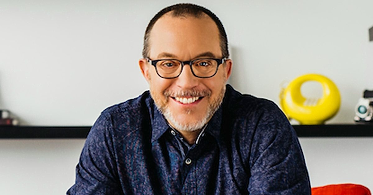contmktg's tweet photo. A New Approach to Social Media: Aaron Templer on Marketing Smarts [Podcast] https://t.co/H5ys8T1yBd https://t.co/UG1m9NiWwJ