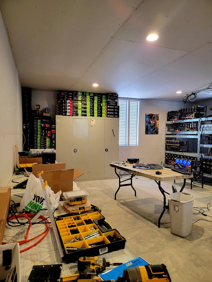 Progress on the #mining room!  This #gpu box wall reminds me of the 2nd grade...we built a castle out of shoeboxes, drawbridge and all!  <a href="/djenkins/"></a>
#Ravencoin #eth #cryptocurrency #crypto #rvn #ethereum