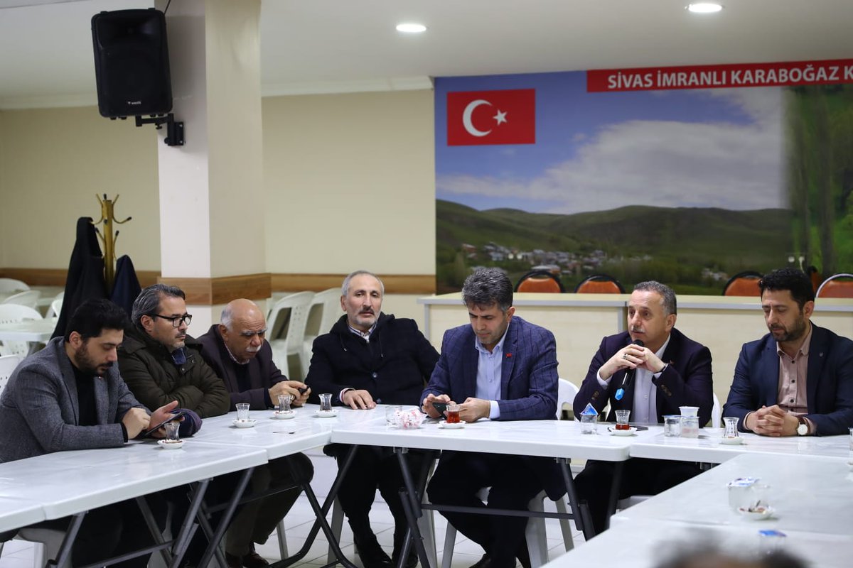 İlçe Başkanımız <a href="/rustemtuysuz/">Rüstem Tüysüz</a> ile birlikte Sivas İmranlı Karaboğaz Köyü Derneği'nin gecesinde hemşehrilerimizle bir araya geldik. İlçemizdeki çalışmalarımız hakkında kendilerini bilgilendirdik, hoş sohbetlerine eşlik ettik.