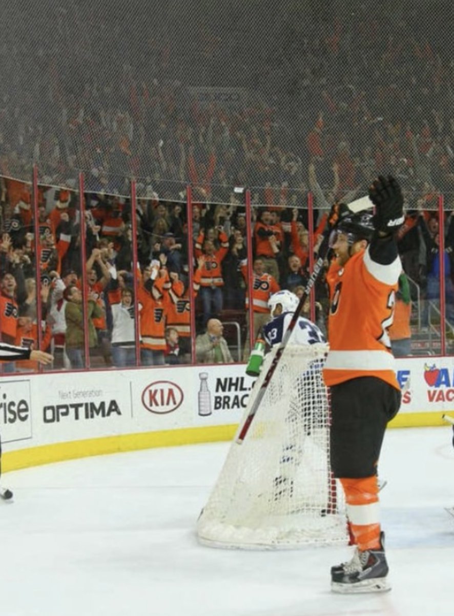 AlexDonnelly41's tweet photo. I'm absolutely devastated I will be missing Giroux's 1,000th game tonight. But I'll be sobbing in spirit. Cheers to an incredible milestone for an amazing player. #Giroux1000 https://t.co/6bGJ1Kkmio
