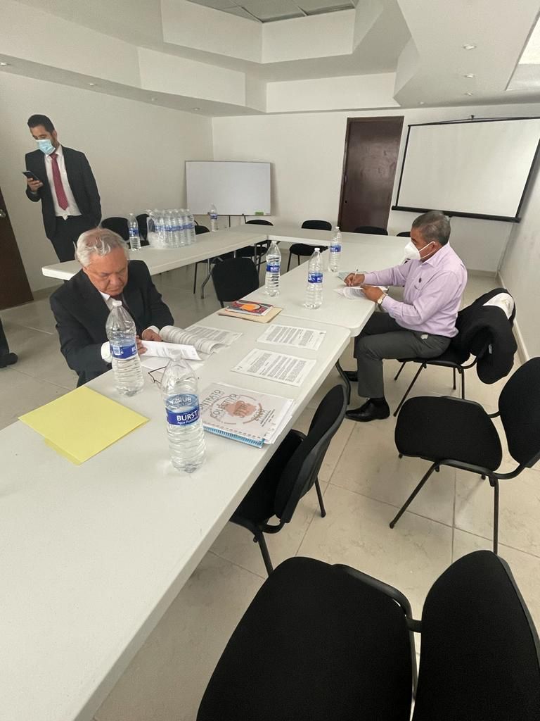 CRISTOPEPE25's tweet photo. @HMBM_16 @piggyazul El @sindicato rtp ! Concluyó su revisión del CCT y salario con la @RTP quedando en los mejores términos laborales! Ante la @ JLCA .
Reiteramos nuestro agradecimiento @Claudiashein jefa de gobierno! Por su atención e instruir  las mejoras al personal de base https://t.co/F8cLugfaK1