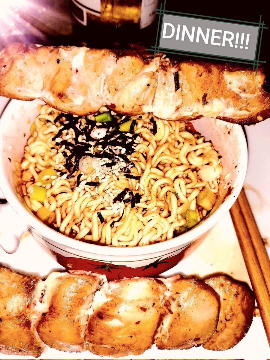NicciBGirl's tweet photo. DINNER 🍜🍜#RAMENNOODLES #CHICKENKEBAB #GOODWINE 🍷🍷 https://t.co/3Jno3HuuHw