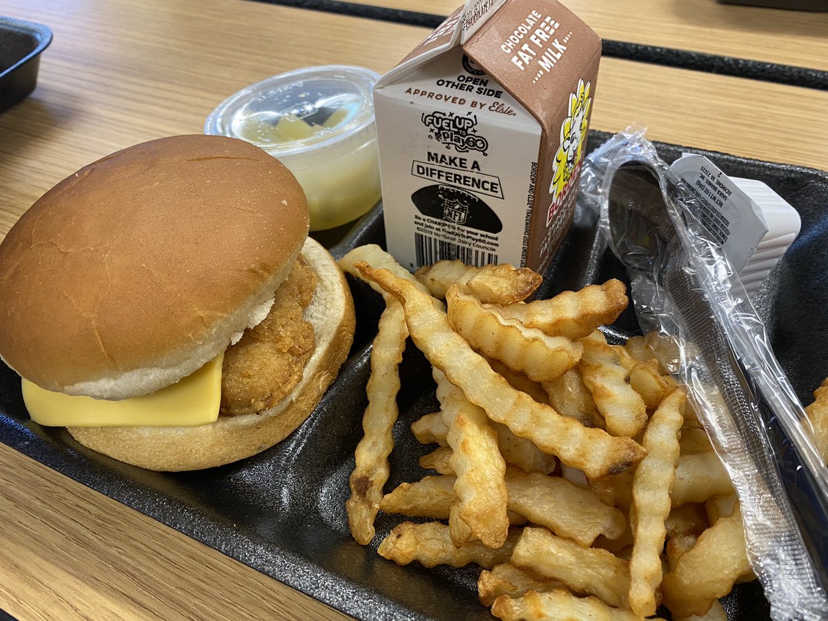 ledgerstatus's tweet photo. I had school lunch with my kid today. Blessed. Chocolate milk hits different. https://t.co/NJ5jso0eDz