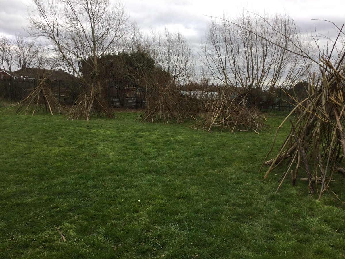 HTAClassWebster's tweet photo. We upscaled the shelters we made for a Lego man in DT over at @SconceDevonPark this afternoon and made these shelters! #HTADT https://t.co/eaOP6a2tGY