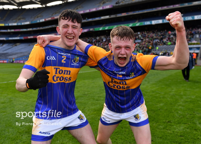 sportsfile's tweet photo. Naas CBS players Tim Ryan and Gavin Thompson celebrate after their side's victory over St Brendan's College in the Masita GAA Football All Ireland Post Primary Schools Hogan Cup Final!

📸 @SportsfilePOM 

https://t.co/wsNhFdaV3P https://t.co/FkkHX7FuB6