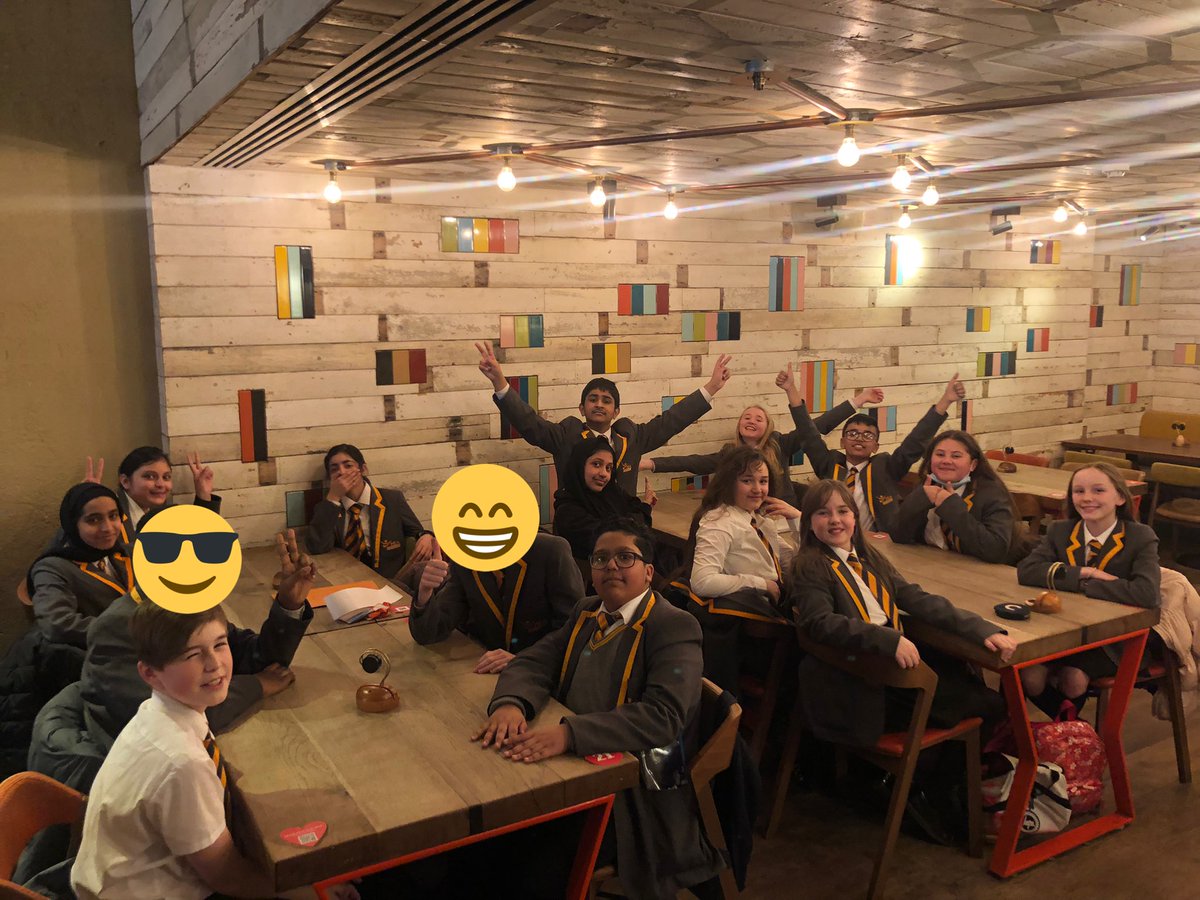 I had the most joyful afternoon at Nando’s celebrating the participation of 15 year 7 scholars. Exemplary manners and representation of our school; so much so, the manager even discounted our desserts 😋 @MEACentral @MsA_HunterMEAC