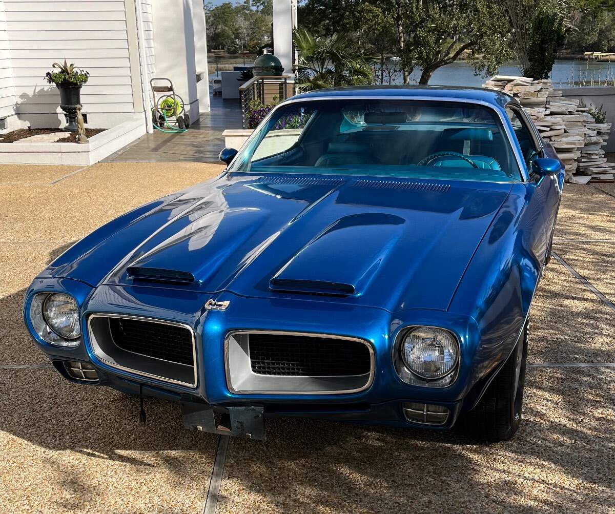 ForeverPontiac's tweet photo. #Garage Grab Thursday! This is Budrock's 1970 #Formula #Firebird 

For more on this #Pontiac or to create a garage for yours, go to: https://t.co/KkfdJcYzMt

#foreverpontiac #pontiaconly #garagegrab #classiccars #pontiacfirebird #firebirdformula #cars #automotive #automobile https://t.co/EAlkYGfDVk