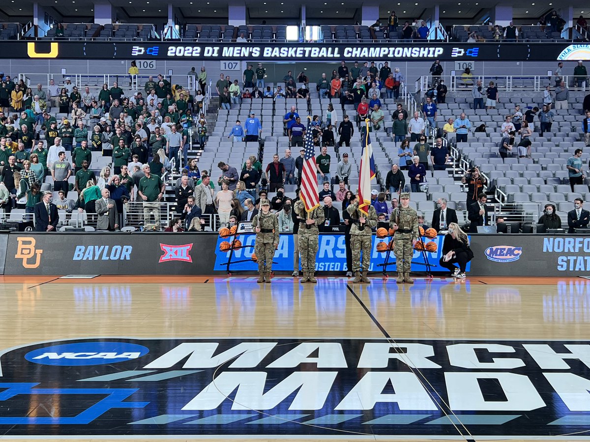 TCUArmyROTC's tweet image. Honoring America 🇺🇸 #MarchMadness  #CadetCommand #TCUArmyROTC