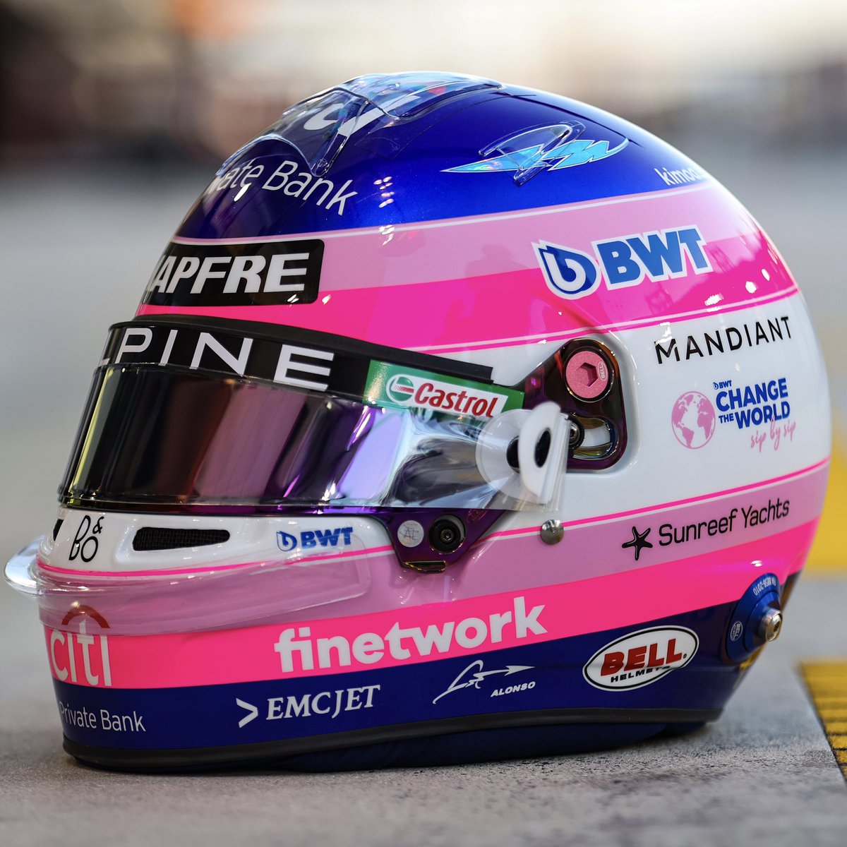 ElReyGuiri's tweet photo. CASCO DE ALONSO 

¿Opiniones? https://t.co/xrtcXtpwqF