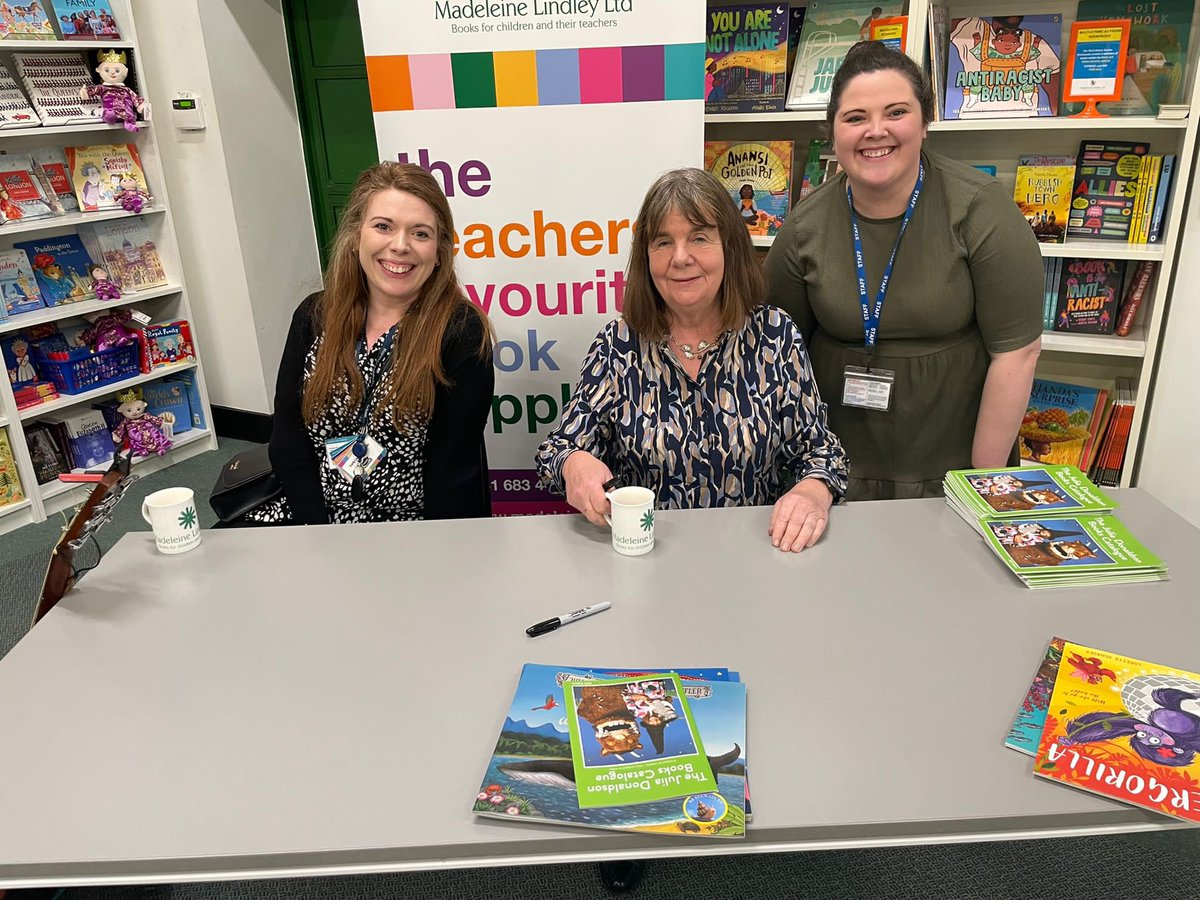 Miss Carnell tweet media