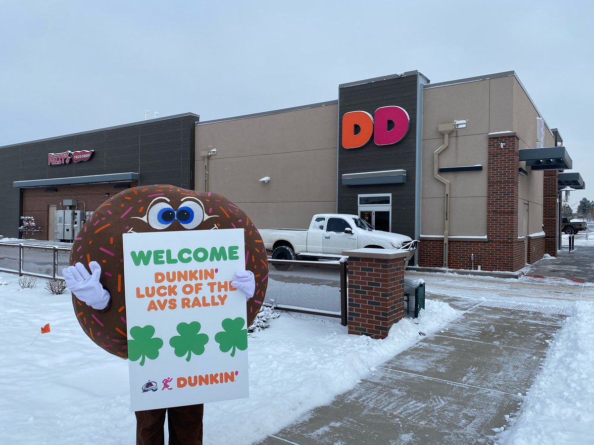 Avalanche's tweet photo. Feeling lucky to celebrate St. Patrick’s day with our pals at @dunkindonuts!

#GoAvsGo https://t.co/UQMPCDqoSz
