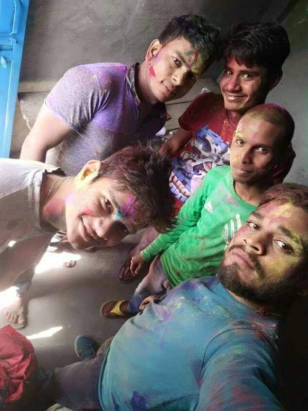 rwtaman03's tweet photo. #memorypic #Holi https://t.co/b1t7XtMUkF