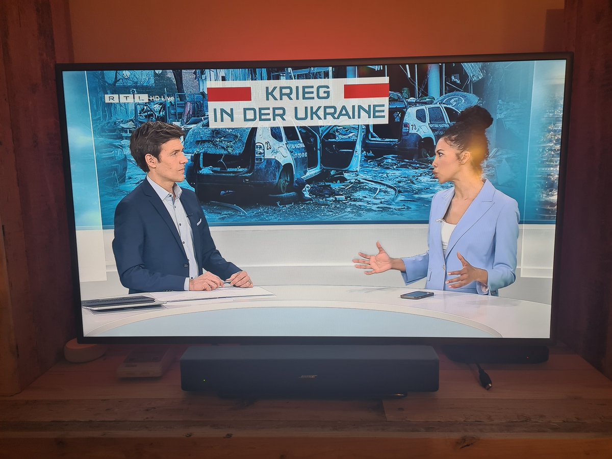 Stark. Eine ukrainische Nachrichtenmoderatorin, die selbst geflüchtet ist, darf ab sofort täglich bei <a href="/RTL_com/">RTL</a> Nachrichten auf ukrainisch machen, die online veröffentlicht werden.