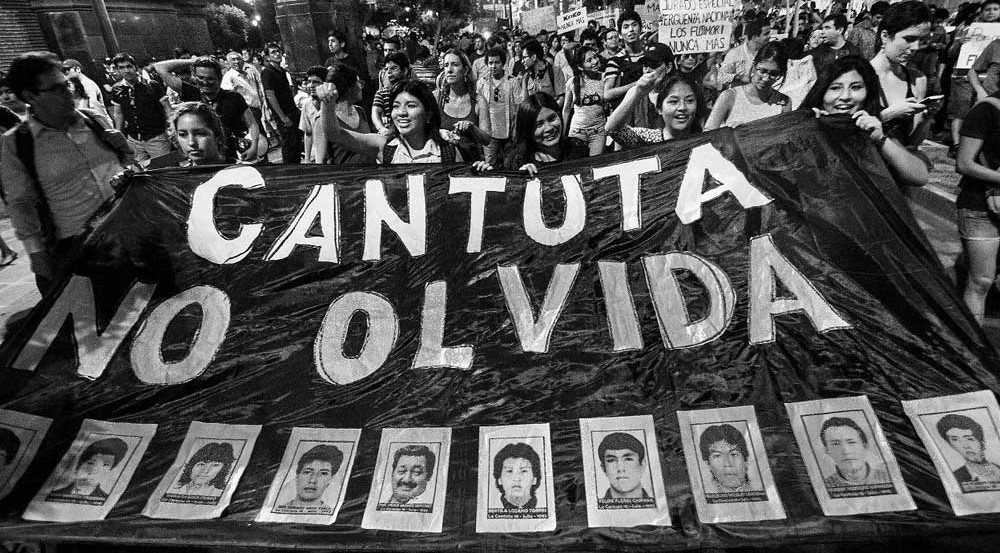 En la madrugada del 18 de julio de 1992, miembros del Grupo Colina irrumpieron en la Universidad Nacional Enrique Guzmán y Valle (La Cantuta), secuestrando y desapareciendo a nueve estudiantes y a un profesor, a las afueras de la ciudad de Lima, para después asesinarlos.