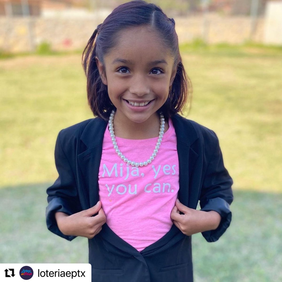 mijayesyoucan's tweet photo. 💫 La Mija: A strong, powerful and determined woman at ANY age! 💪🏻 

💕 Thank you to @loteriaeptx for Turing this little Mija into a beautiful work of art!

••••
#MijaYesYouCan #MijaPower #ElPaso #Mija #GirlPower #MYYC #TheMijaProject #womenshistorymonth #womenempowerment https://t.co/H7pERQ8ne4