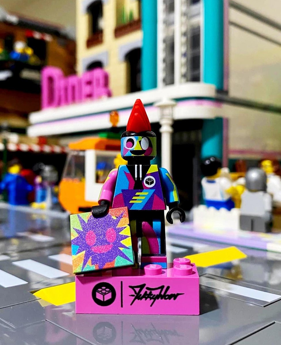 IAMTIKKYWOW's tweet photo. My minifigure exclusive for Philippines lego community
Photo by Bricksanity
#tikkywow #PinoyLUG #exclusive #artistseries #Philippines https://t.co/b3nvESr9Ku